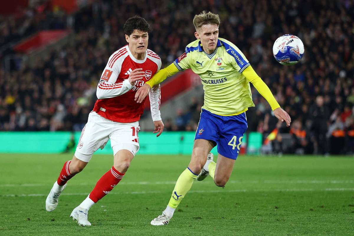 Norgaard apologises to Arsenal supporters who travelled after surprise Southampton defeat