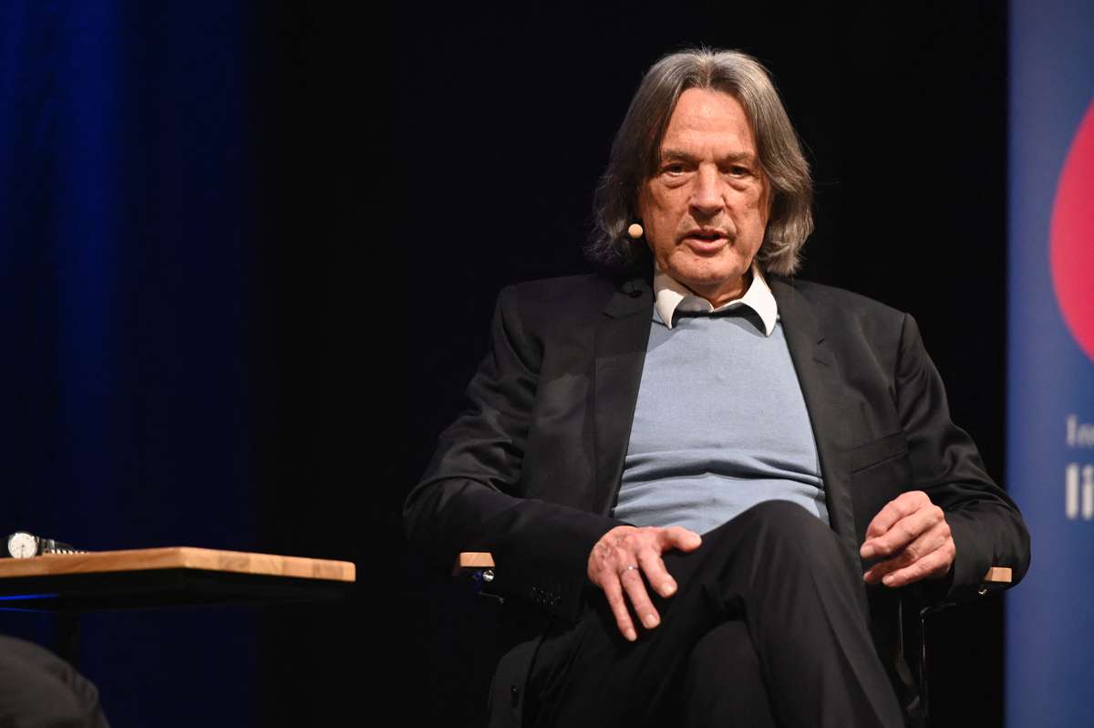 Müller-Wohlfahrt kritisiert Profi-Geschäft: "Quote der Wiederverletzungen hoch wie nie"