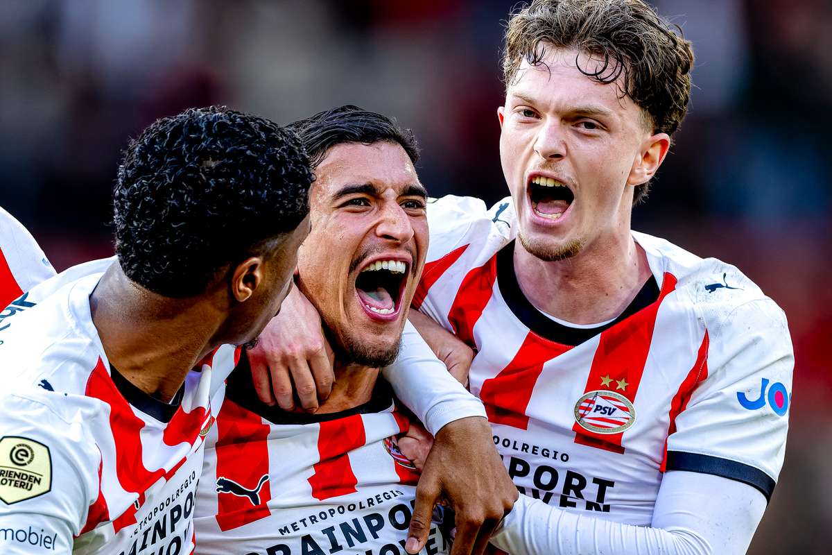 Machtige PSV pakt derde Eredivisie titel op rij en wordt 27 voudig kampioen