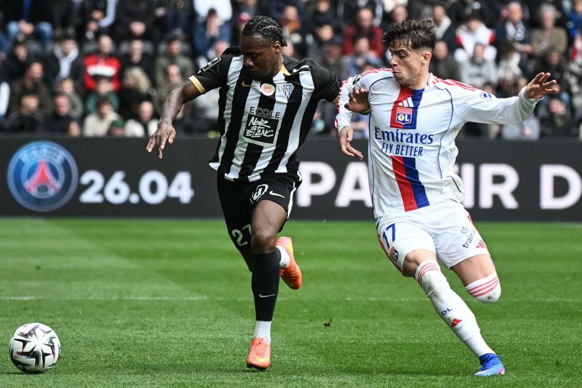 Ligue 1: Lyon treinado por Paulo Fonseca com Afonso Moreira empata a zeros em Angers e falha o acesso ao pódio (0-0)
