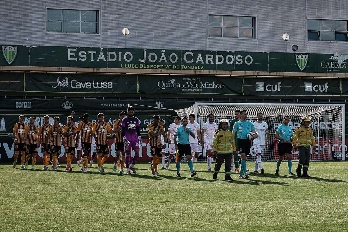Liga 2: Muitas chances perdidas em Tondela levam a empate sem golos entre União de Leiria e Lourosa (0-0)