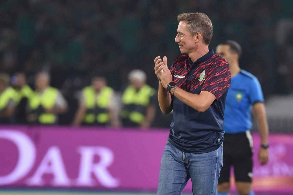 Marrocos: FAR Rabat dirigido por Alexandre Santos toma comando após empate em Marraquexe (0-0)