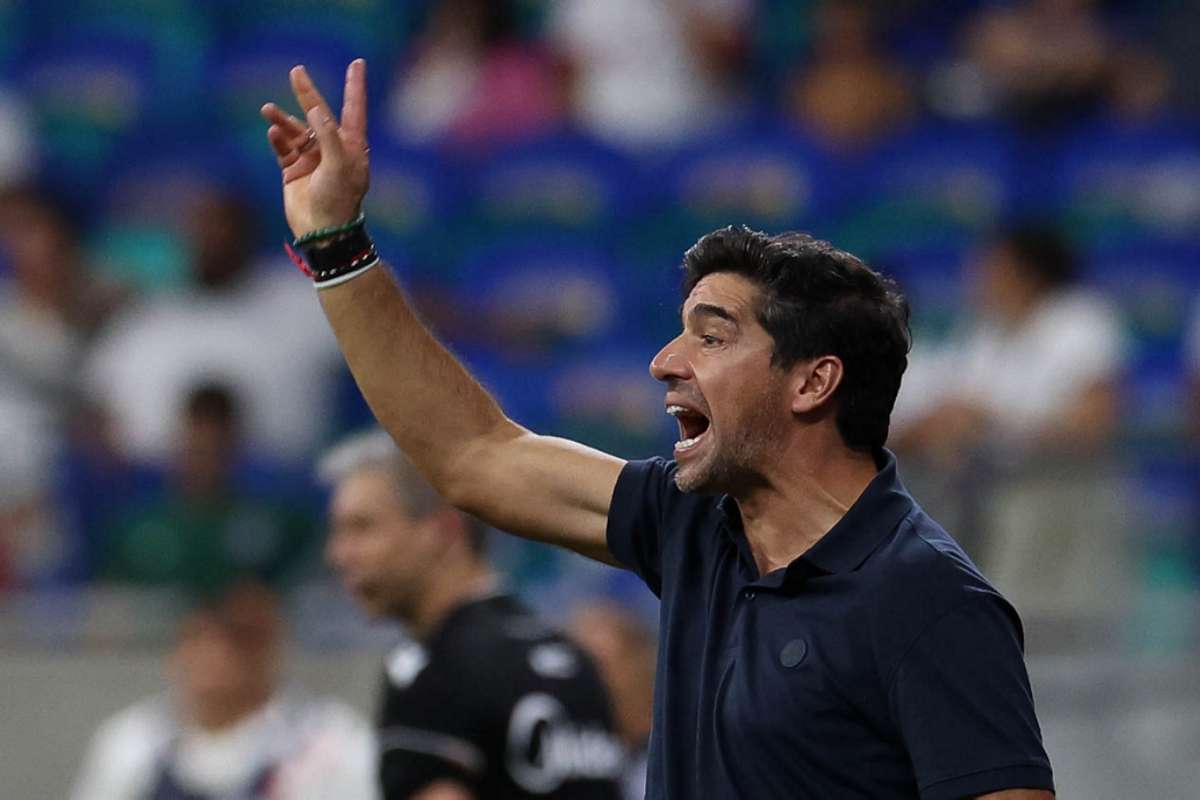 Abel Ferreira reivindica maior folga no calendário do futebol brasileiro