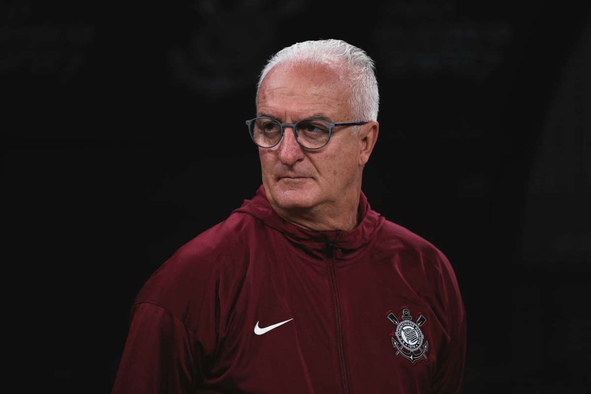 Dorival Jr desabafa e admite ter proposto acordo ao Corinthians: O pior período da história