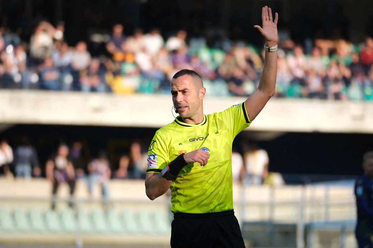 Liga Europa: Marco Guida dirige jogo do FC Porto frente ao Nottingham Forest