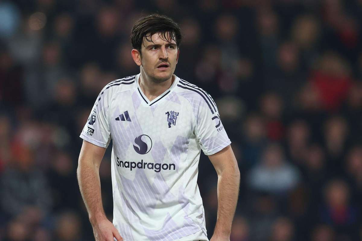 Defesa Harry Maguire prolonga contrato com o Manchester United até 2027