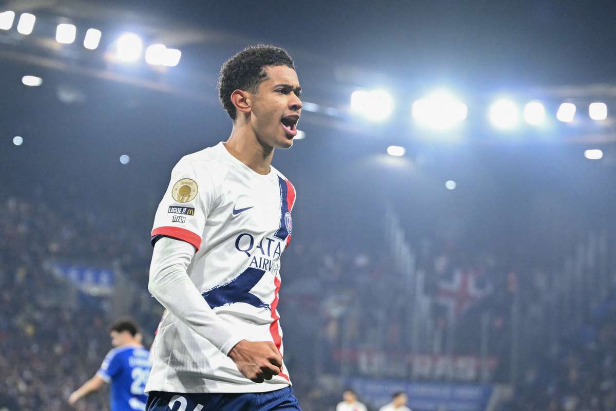 Liga dos Campeões: Quatro portugueses e Mayulu de regresso para a receção do PSG ao Liverpool