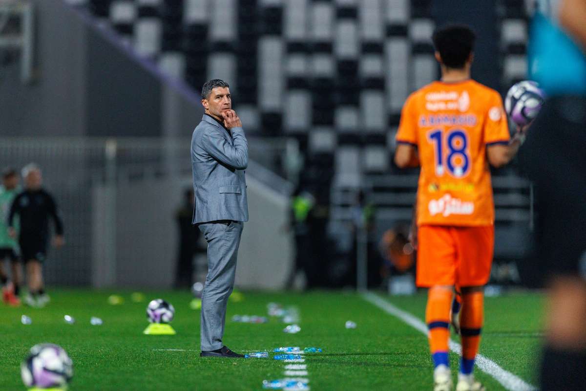 Arábia Saudita: Al Fayha sob Pedro Emanuel empata diante do Al Ahli e complica a caça ao Al Nassr (1-1)