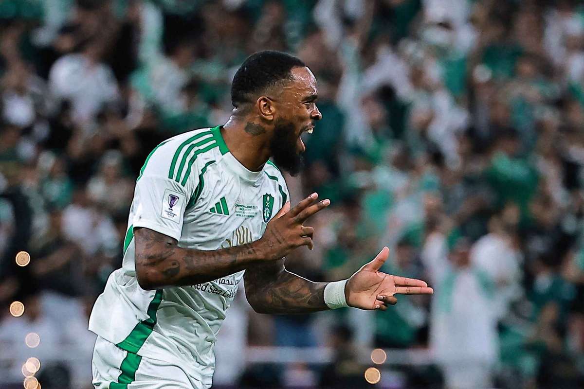 Ivan Toney pareggia il record di gol in una stagione dell'Al Ahli con la sua 27a rete