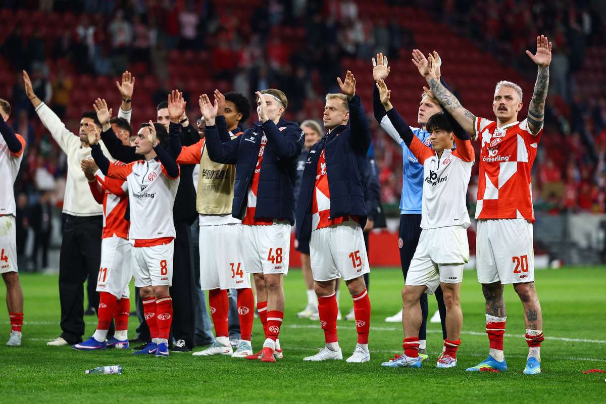 "Noch nur Halbzeit": Die Mainzer bleiben wachsam trotz Heimsieg