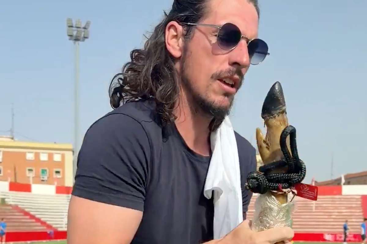 La nueva extravagancia de Javi Poves: Para musulmanes y no musulmanes