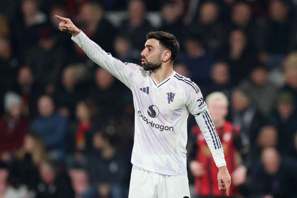 Bruno Fernandes partilha conversa com Beckham apos superar marca de assistencias no Manchester United