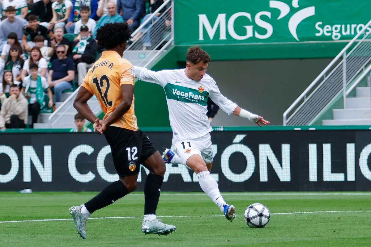 Cepeda libera a un Elche que aumenta la tension en la lucha contra el descenso (1-0)