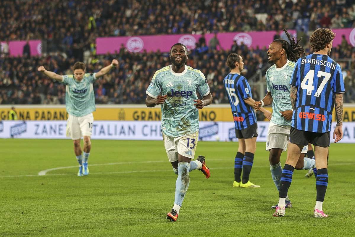 Juventus obtiene un triunfo esencial contra Atalanta para clasificarse a la Champions (0-1)
