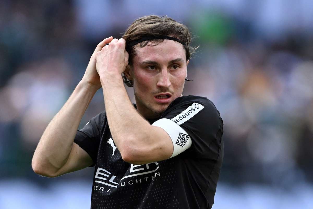 "Niemals unser Kapitän": Demonstration der Gladbacher Anhänger gegen Reitz in Leipzig