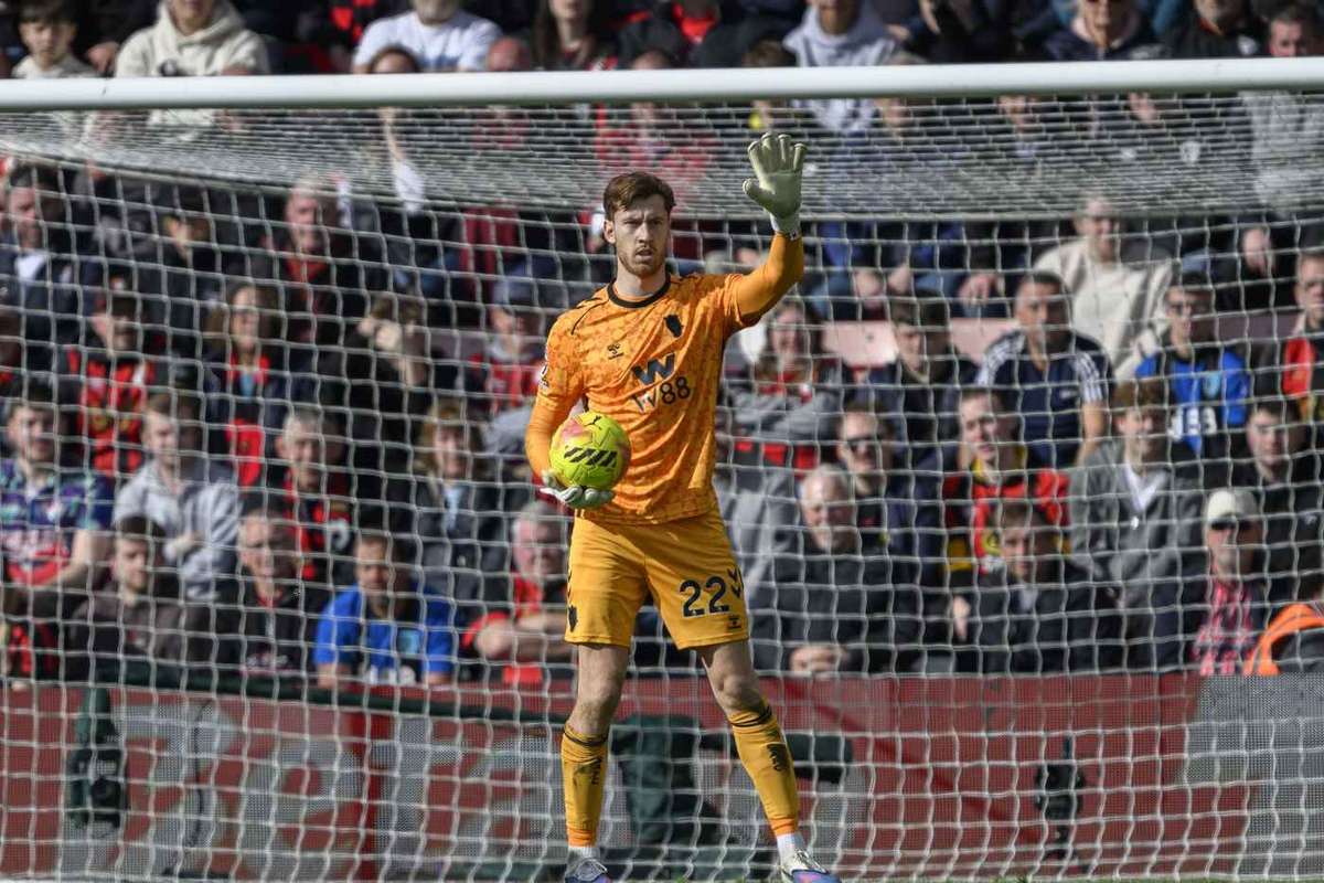 Chelsea segue de perto Robin Roefs do Sunderland