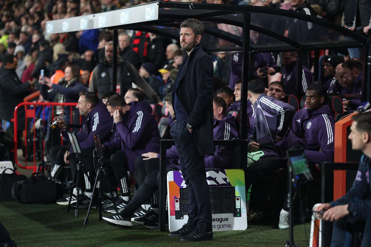 Michael Carrick admite participar na estratégia de contratações do Manchester United