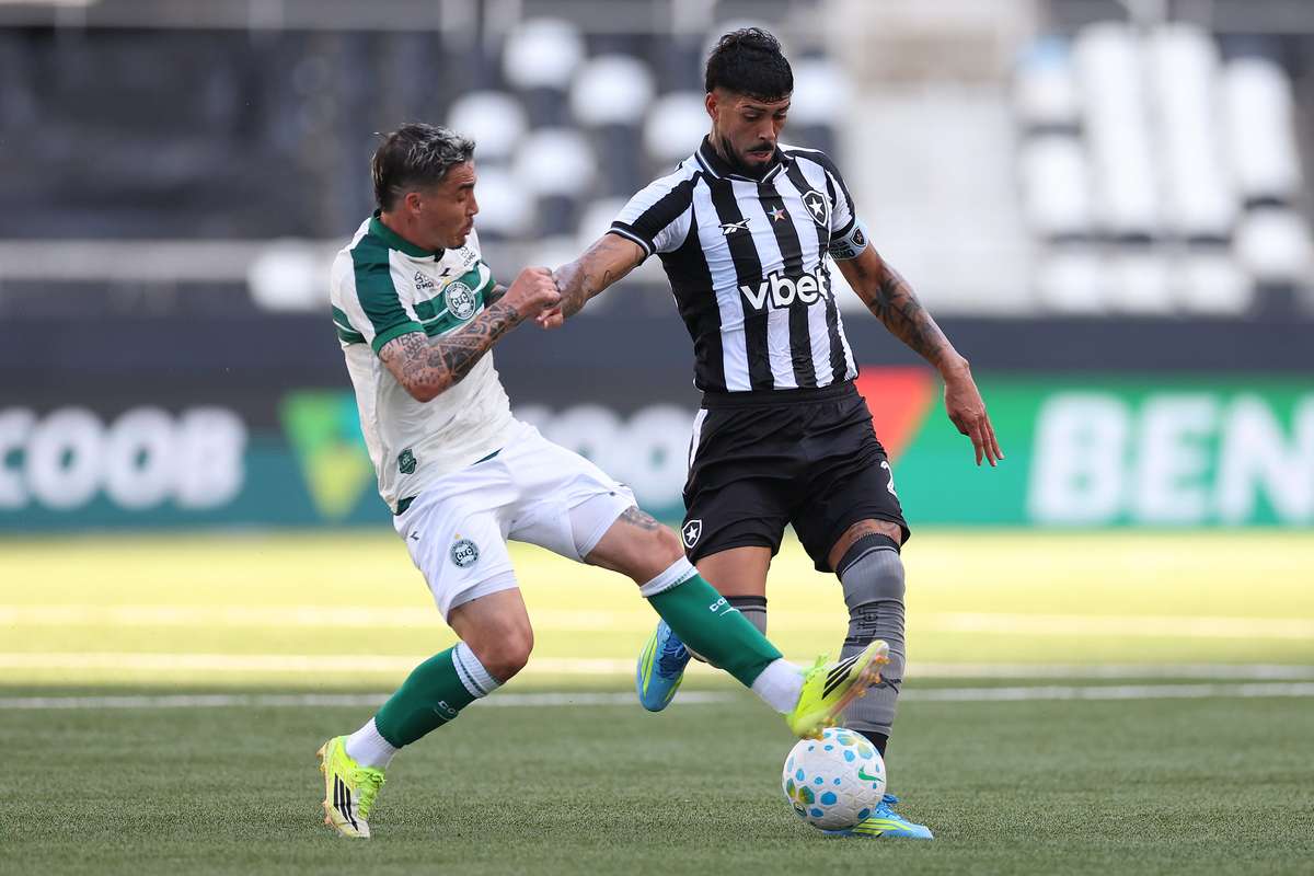 Botafogo inverte mas acaba empatando com o Coritiba e falha na terceira vitória consecutiva no Brasileirão