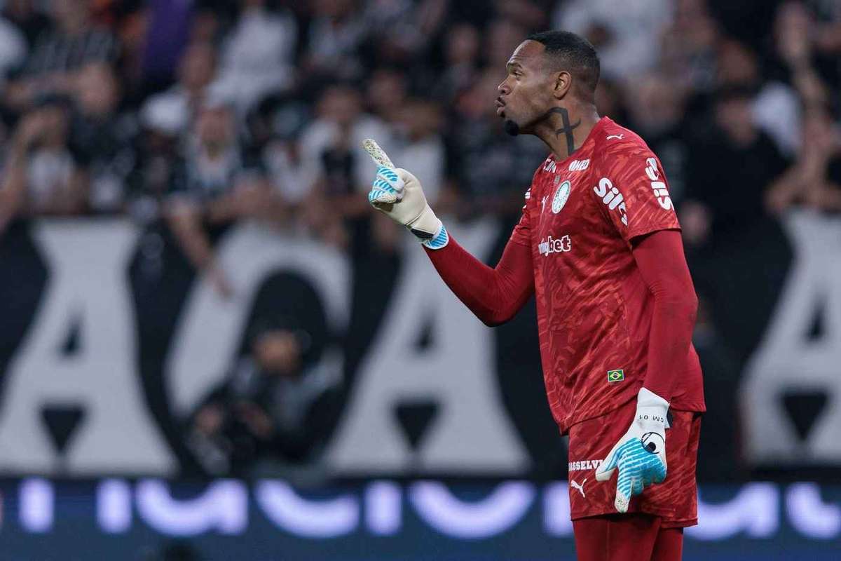 Corinthians repudia racismo dirigido ao antigo guarda-redes Carlos Miguel no derby