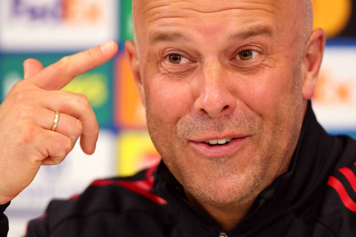 Slot indica que el Liverpool ha de ofrecer un juego 'excepcional' para revertir el resultado contra el PSG