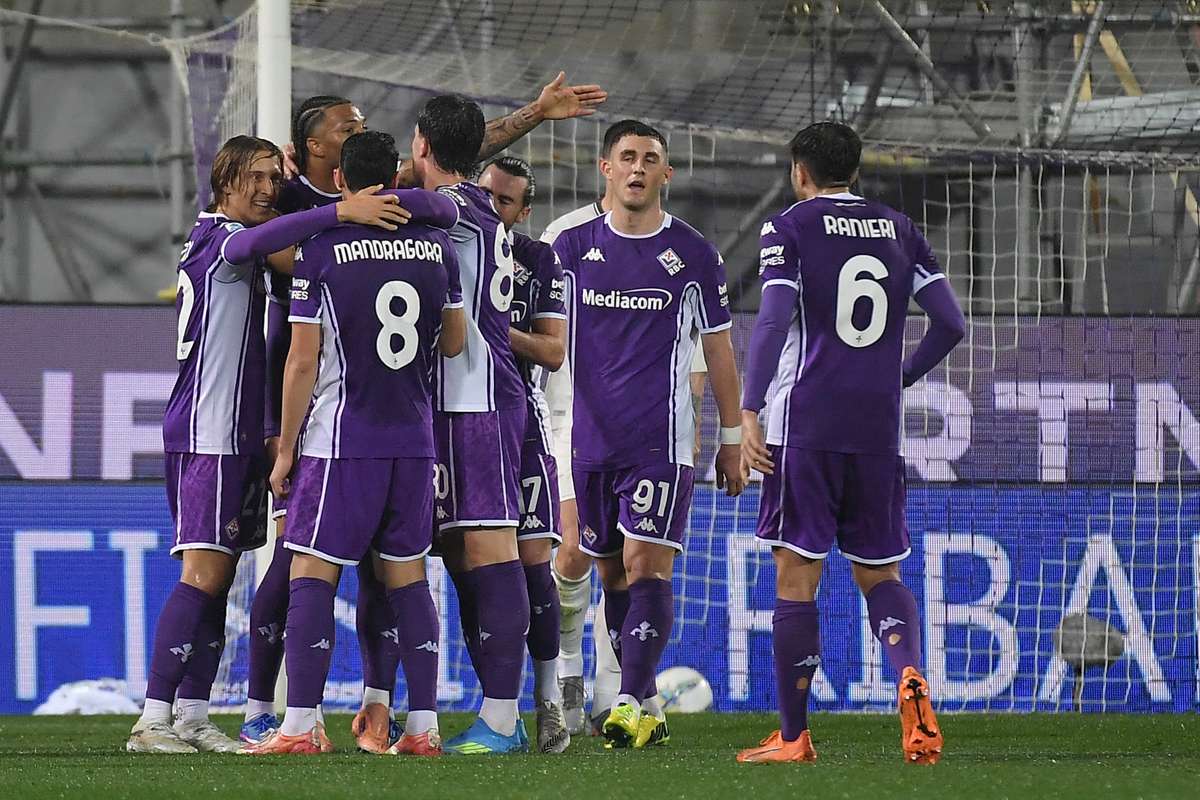 Fiorentina close in on Serie A safety with tight win over Lazio