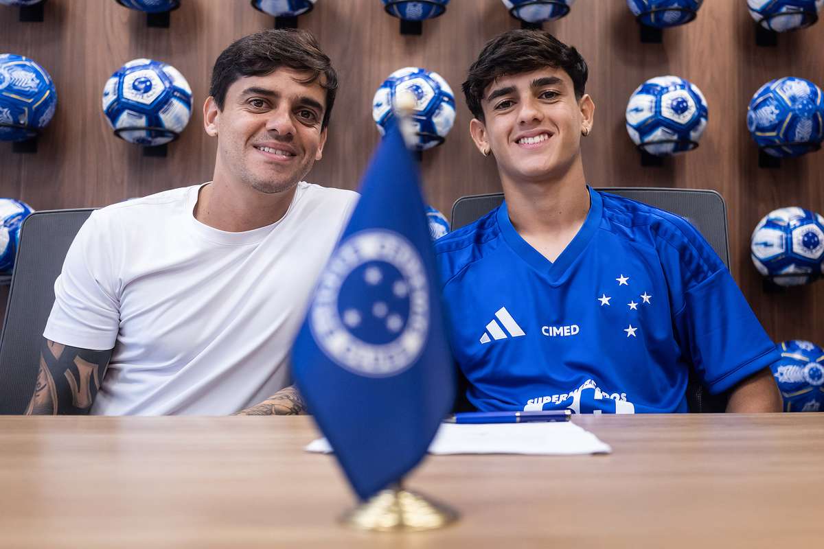 Filho de Fagner Henrique Lemos assina contrato com o Cruzeiro até 2029