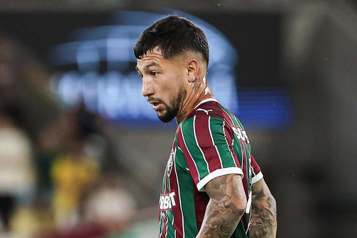 Lesão no joelho de Lucho Acosta torna-o indisponível no Fluminense