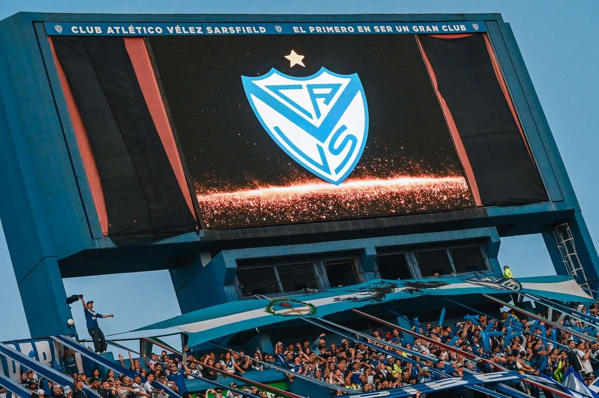 Vélez vence 1-0 a Central Córdoba y retoma el liderazgo del Grupo A en el Apertura