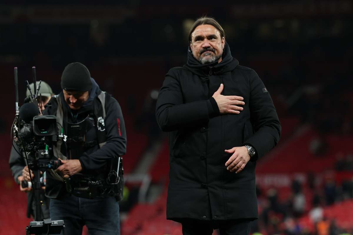 Farke destaca triunfo histórico do Leeds em Old Trafford: Um avanço significativo