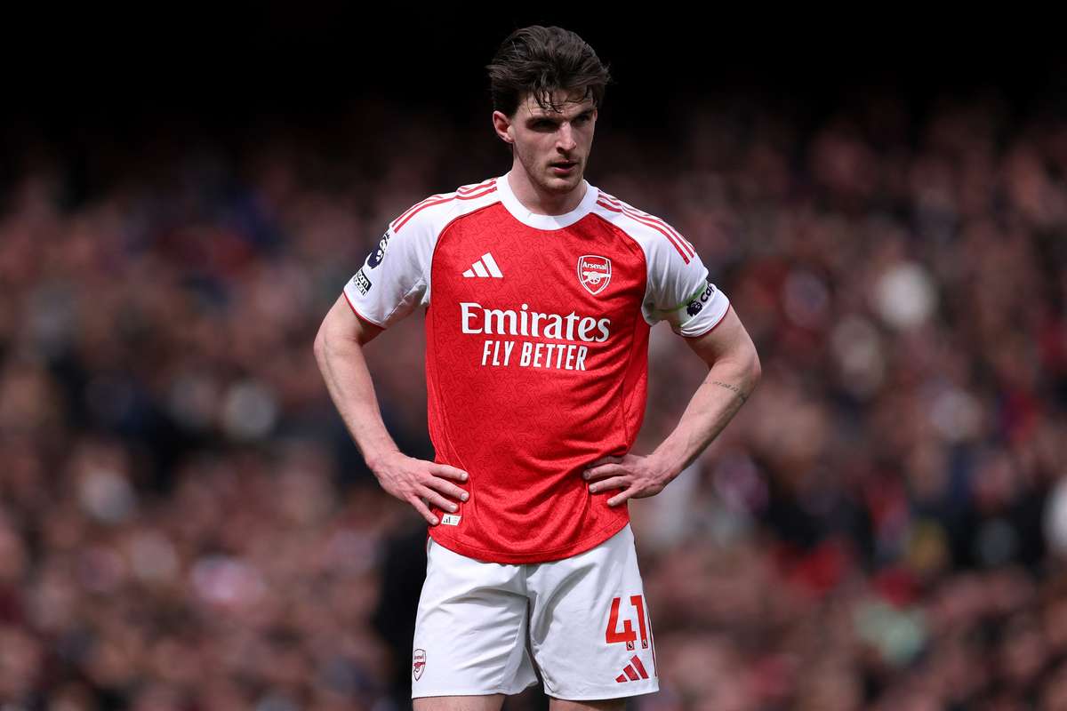 La dolencia de Declan Rice intensifica la inquietud del Arsenal de cara al Sporting de Lisboa