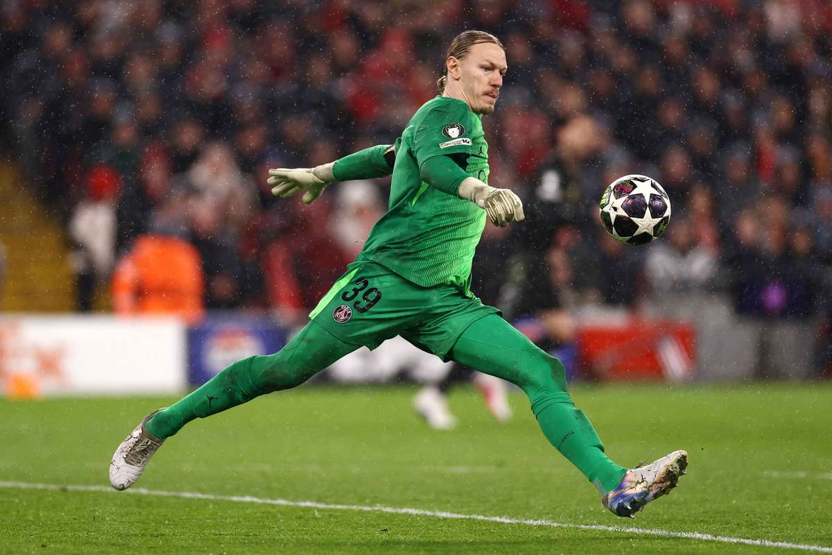 Luis Enrique vante la prestation de Safonov avec ces mots, il a accompli sa tâche à la perfection