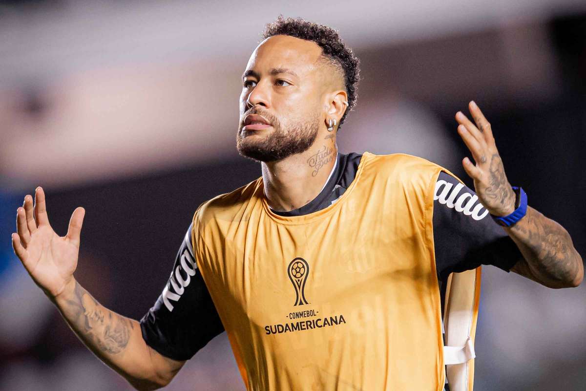 Neymar evade rumores de interesse da MLS e afirma permanência no Santos até dezembro