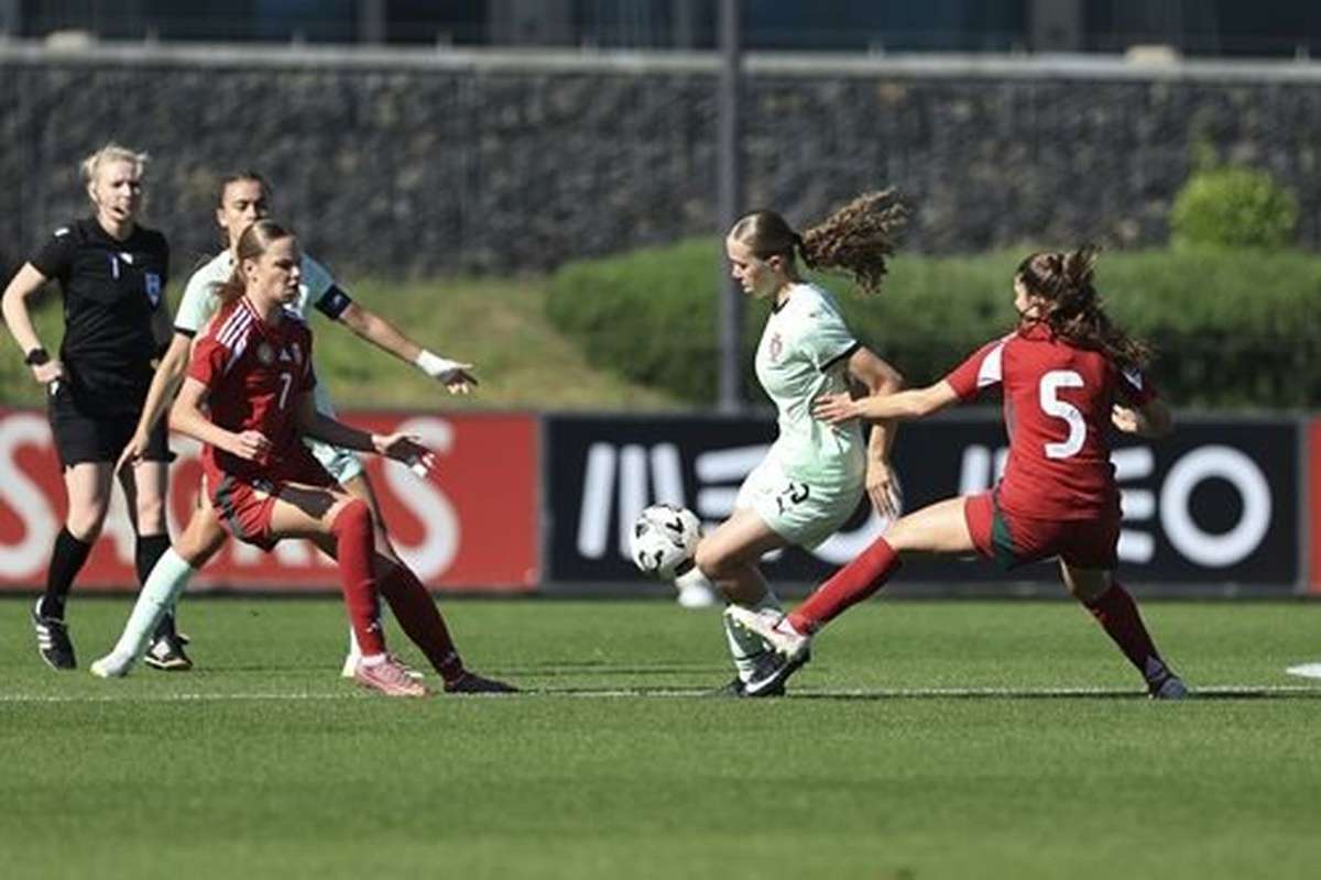 Seleção feminina de Portugal derrota Hungria por 3-0 e joga qualificação para o Europeu sub-19 contra Espanha