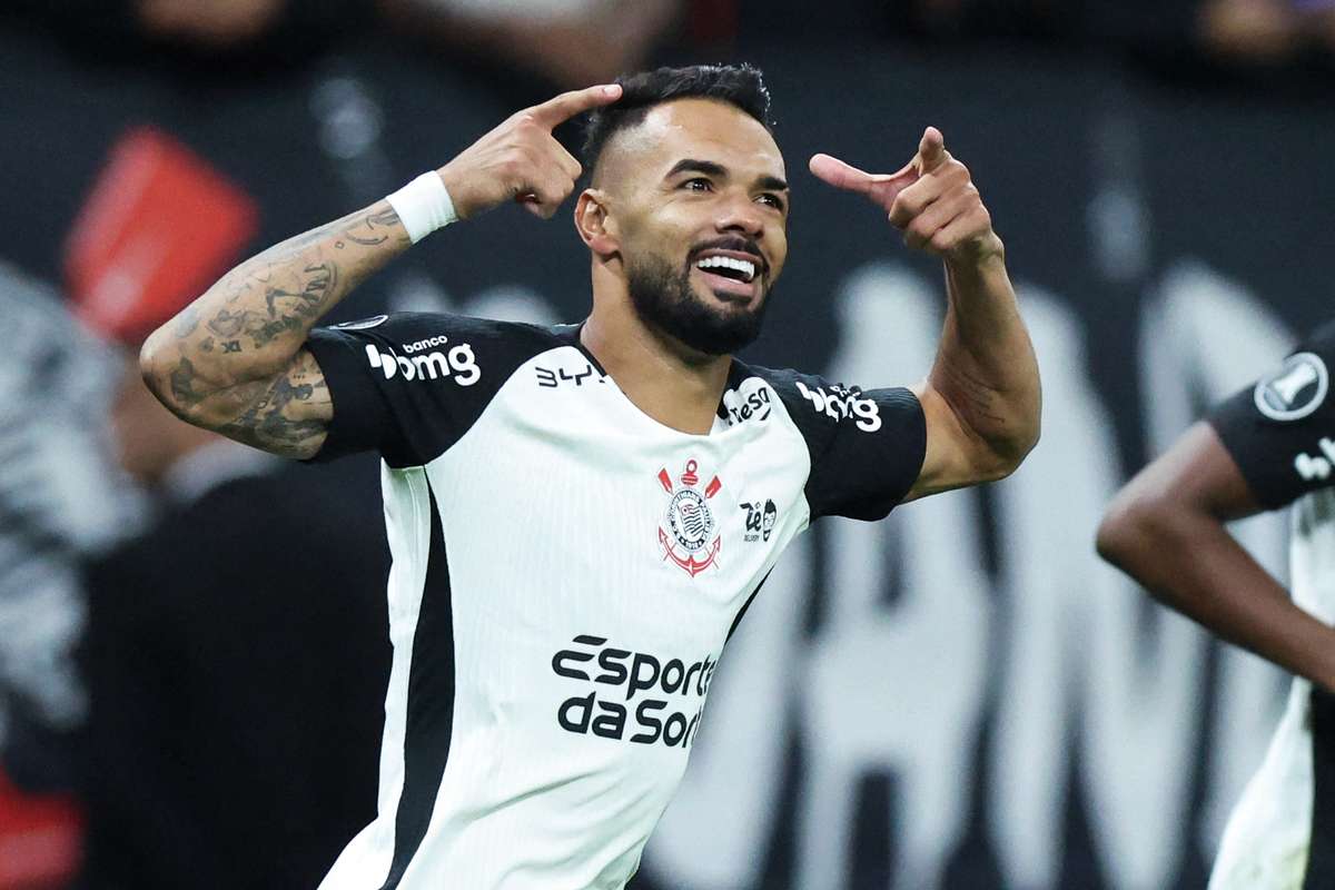Libertadores: Corinthians derrota Independiente Santa Fe e continua invicto a cem por cento (2-0)