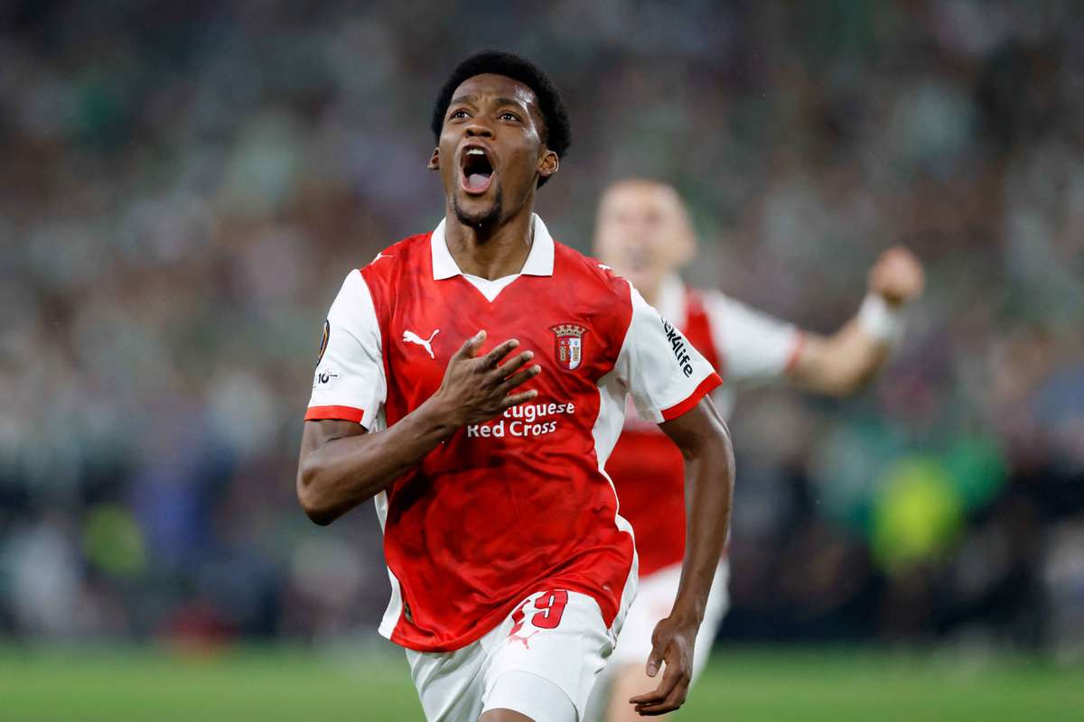 Braga score four unanswered goals to roar back against Betis and into semis