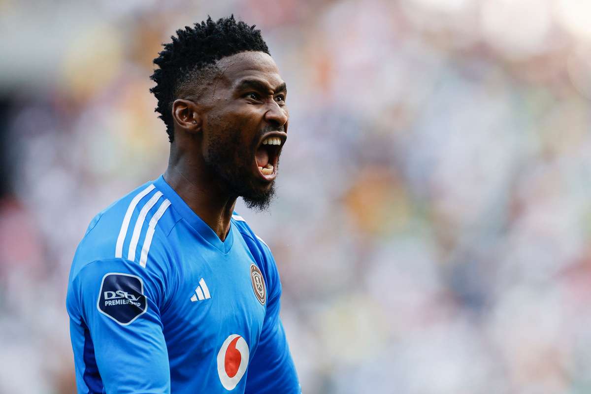 Orlando Pirates puntano al primato, Kaizer Chiefs mirano a sei vittorie di fila