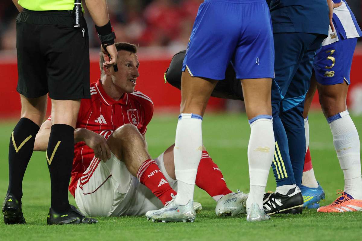 Treinador neozelandês comenta lesão de Chris Wood: "Não aparenta ser tão séria quanto inicialmente se supôs"