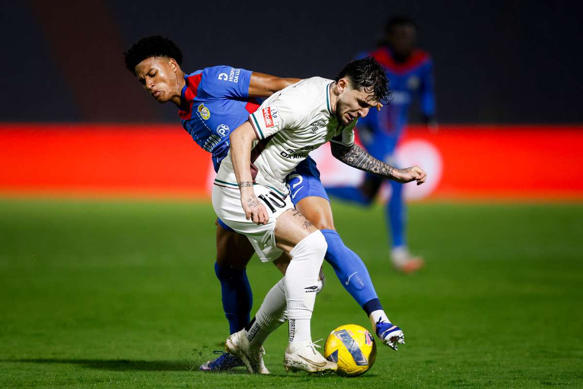 Estrela da Amadora rejeita condenação pela FIFA no caso de Ianis Stoica