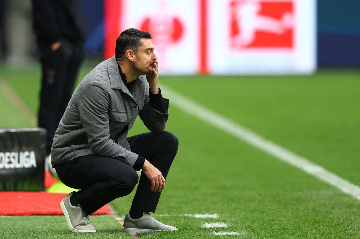 Eintrachts Coach Riera hofft auf Erfolg des SC Freiburg mit persönlichem Vorteil