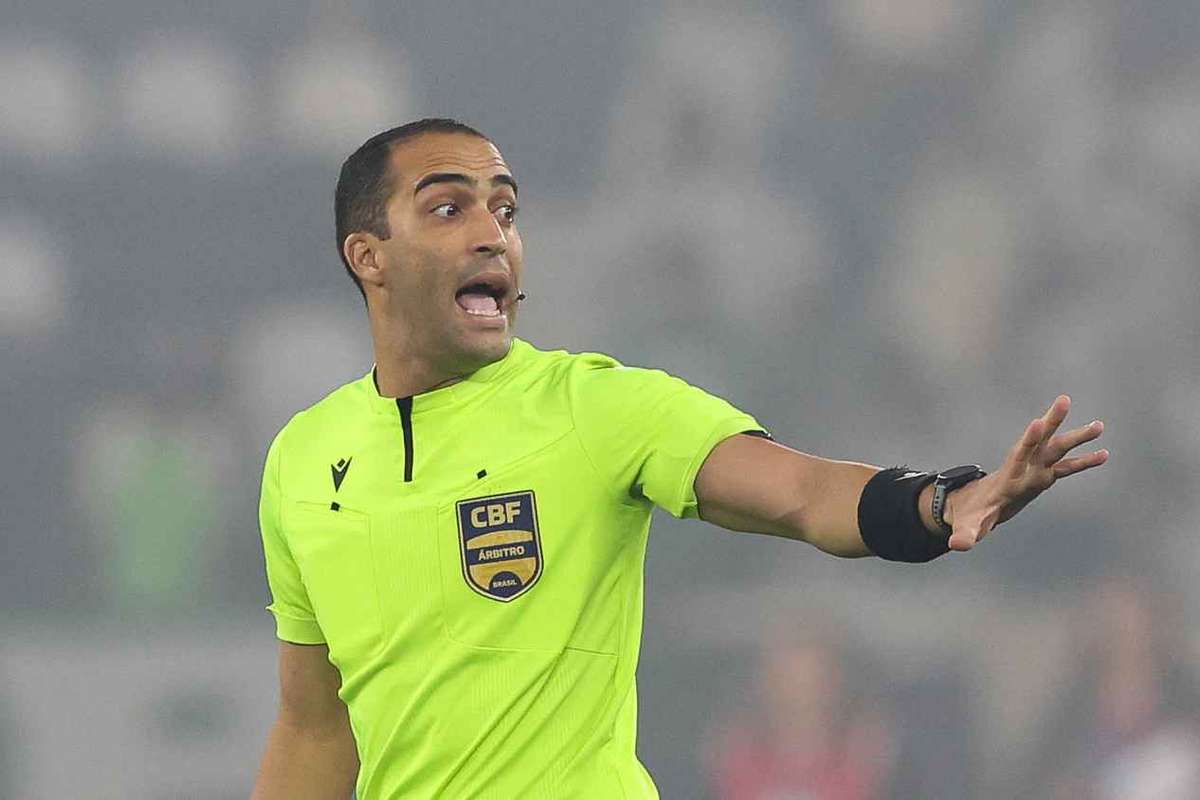 No Campeonato Brasileiro metade do tempo de jogo é parado: analise os dados