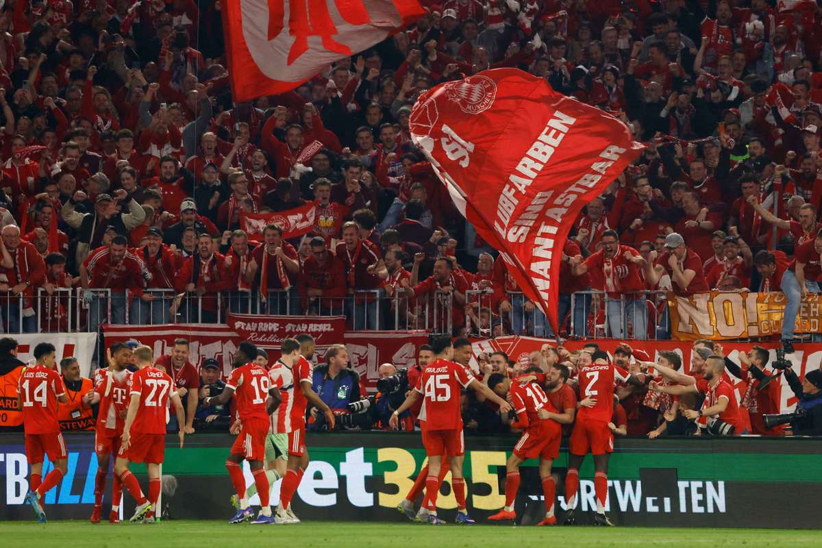 UEFA abre inquérito ao Bayern após jornalistas se magoarem em invasão de adeptos na Liga dos Campeões