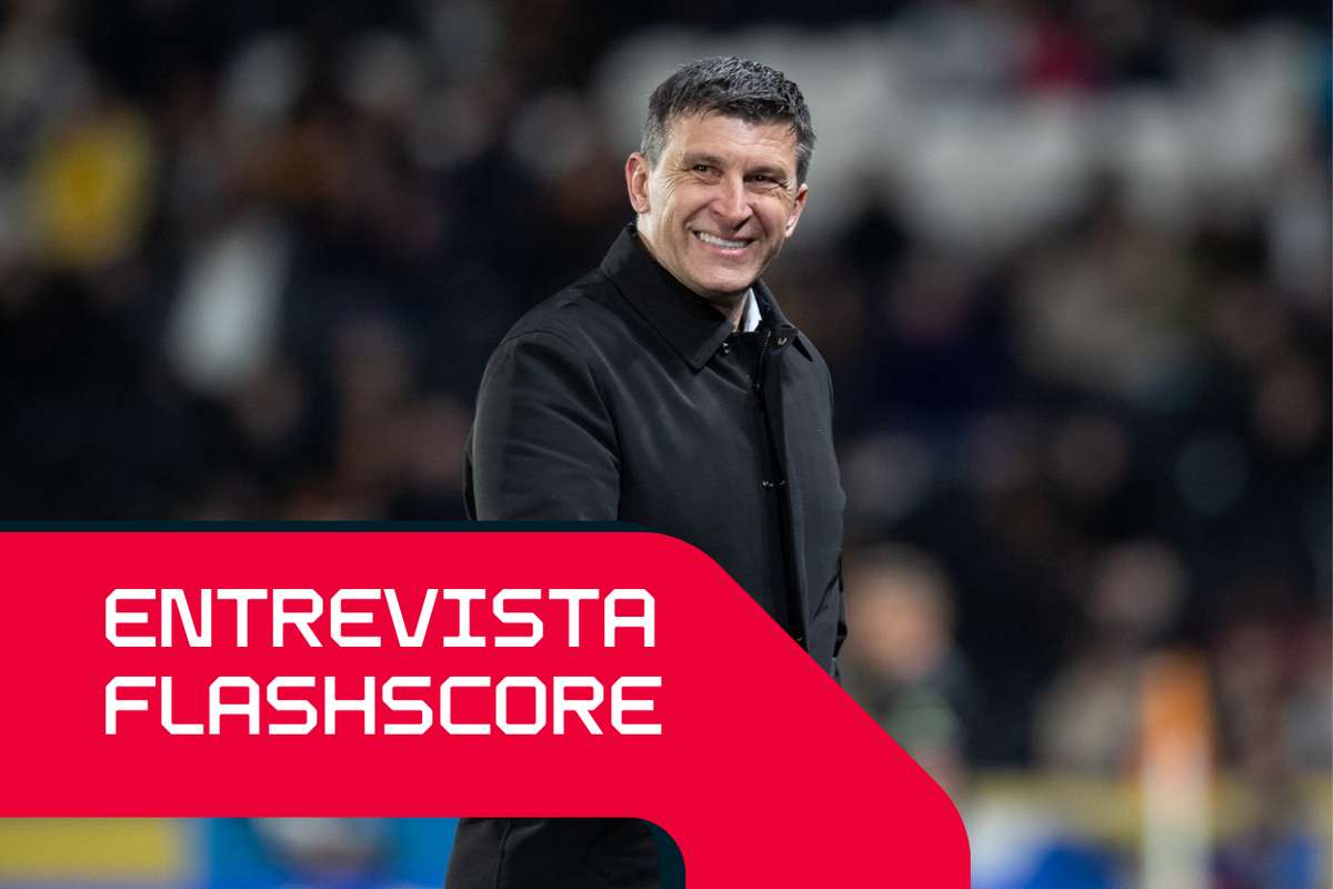 Entrevista exclusiva a Jakirovic, técnico do Hull: "Não é por acaso que ligam o Championship à NBA"