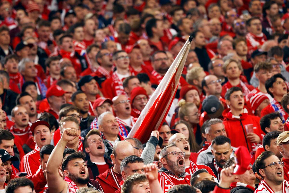 UEFA leitet Untersuchung wegen Fan-Aufruhr in München ein FC Bayern bleibt unbesorgt