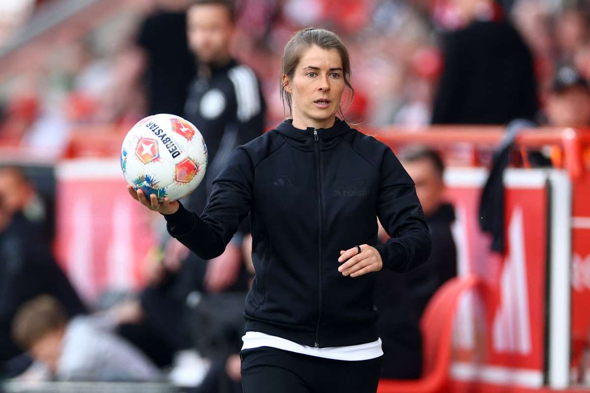 Bundesliga Treinadora Marie Louise Eta Expressa Desilusão Após Derrota na Estreia pelo Union Berlim