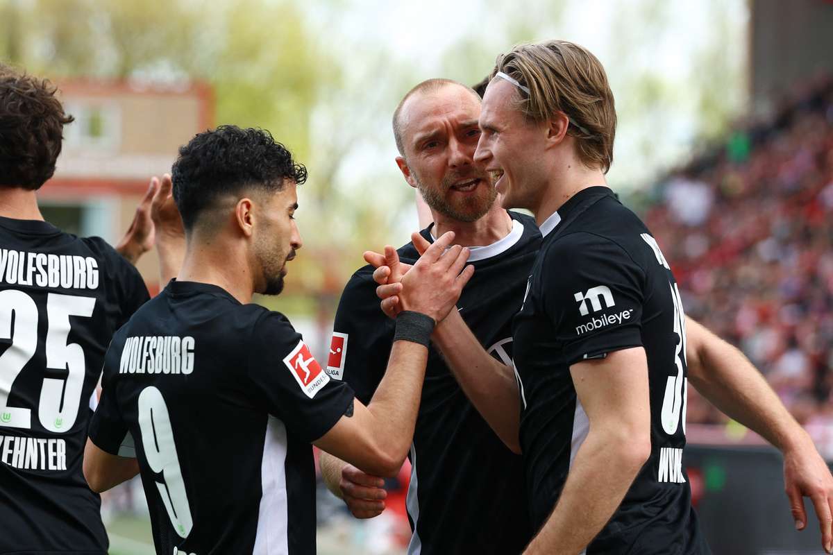 Wolfsburg zeigt Lebenszeichen im Relegationskampf: 'Wir wollen Pauli unter Druck setzen'