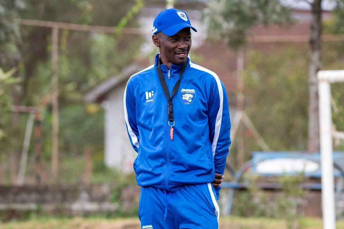 Trainer van AFC Leopards Fred Ambani blijft strijdbaar ondanks zware nederlaag