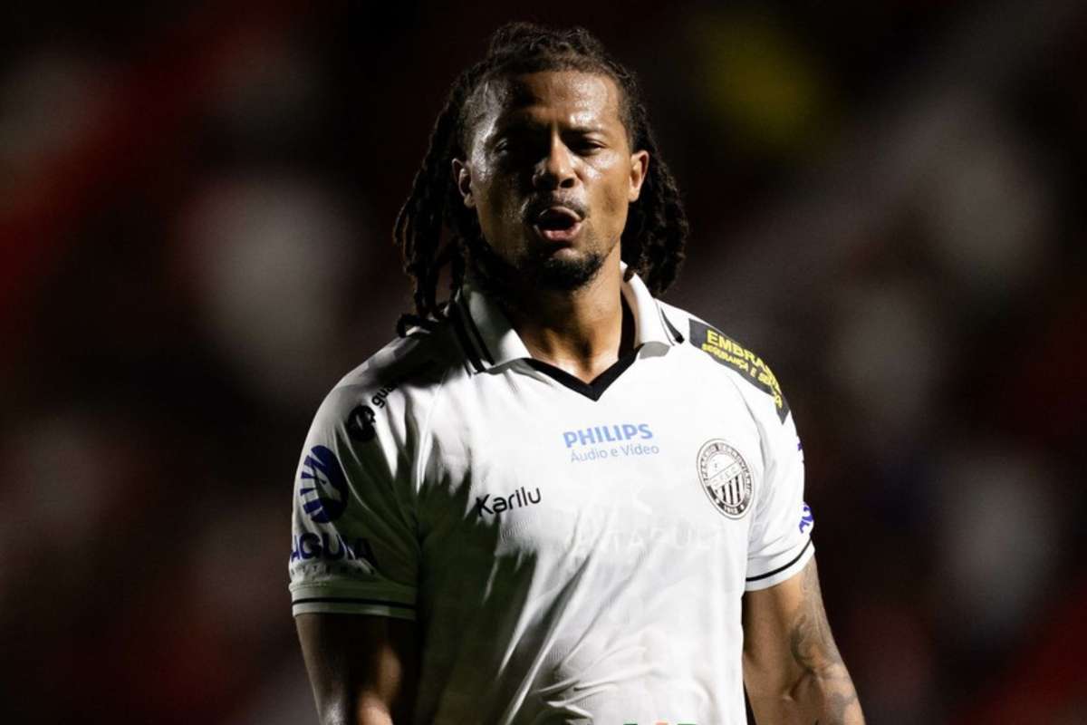 Avançado do Operário acusa adepto do Vila Nova de insulto racista