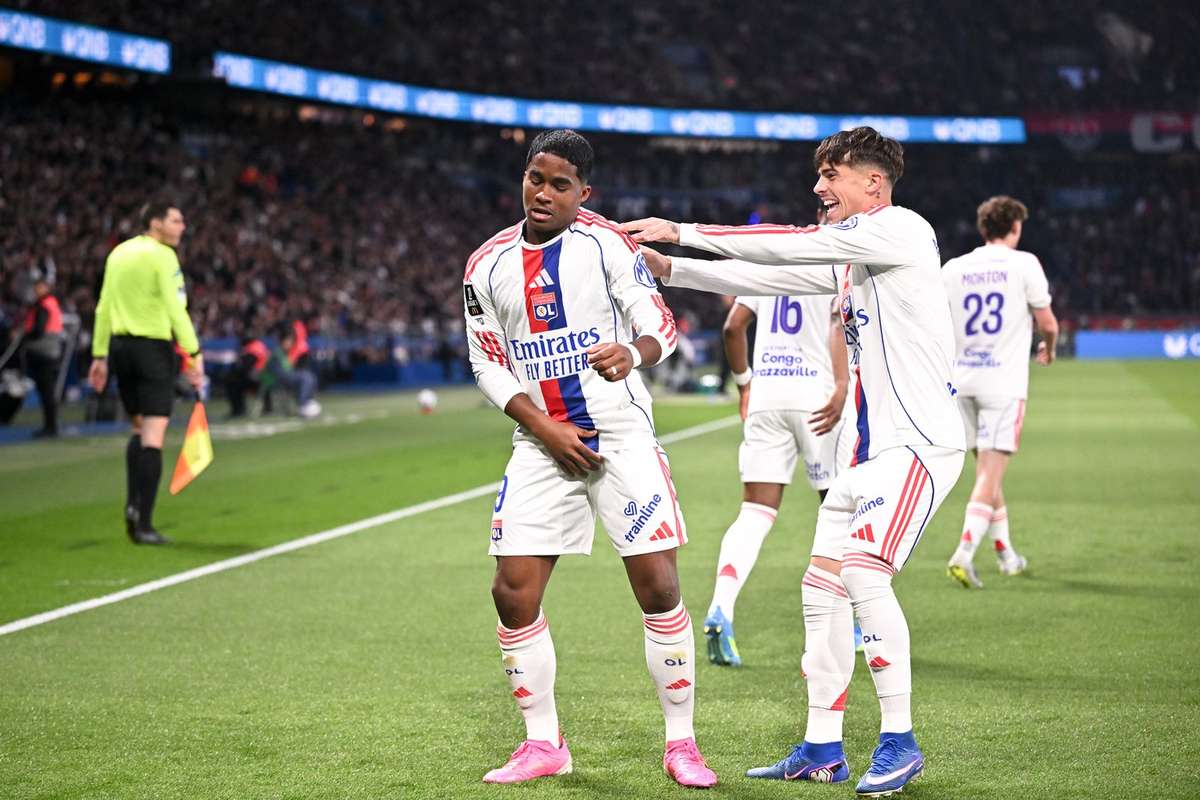 Ligue 1: Toque lusitano do Lyon complica PSG pelo infortúnio de Ramos e problema de Vitinha (1-2)