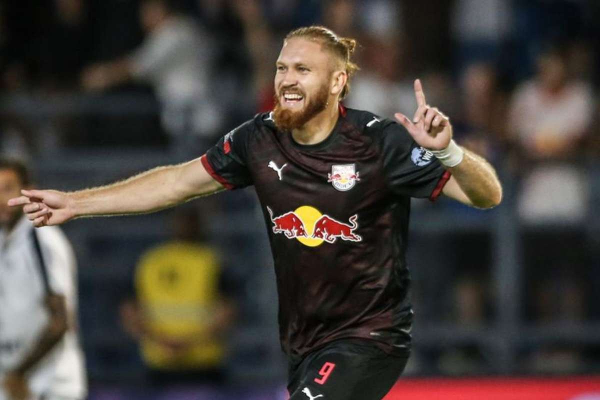 Bragantino derrota Remo com hat-trick de Pitta e golo do médio na Série A