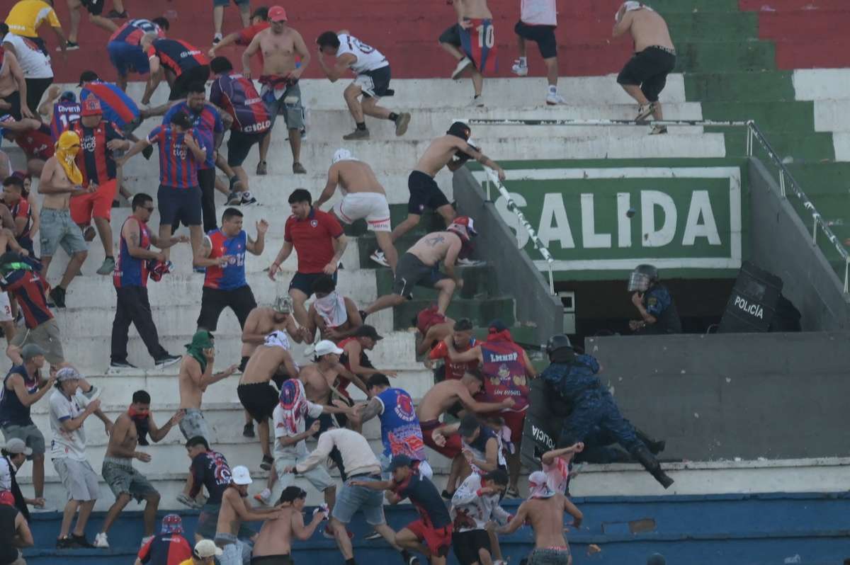Randale: Fußballspiel in Paraguay musste abgebrochen werden